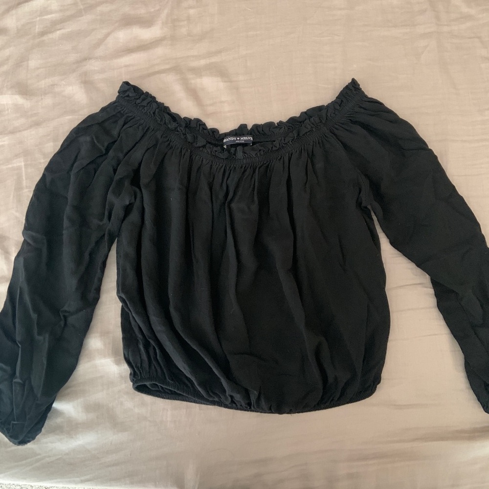 Brandy Melville off the shoulder crop-top